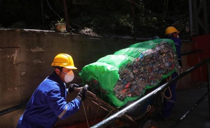 Publican guía para hacer más seguro el trabajo de los recicladores