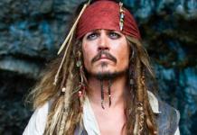 Proyectan en Disneyland imagen de Johnny Depp como Jack Sparrow