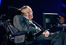 Castigan por mala praxis a enfermera que cuidó a Hawking durante 15 años