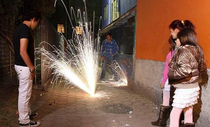 Suben los casos de individuos lesionados con fuegos artificiales tras festejos por el año nuevo