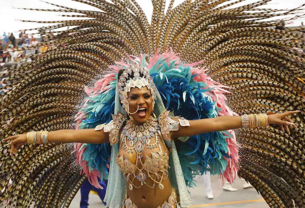 Brasil Vibra Al Ritmo De La Samba En Su Primer Día De Carnaval Fotos 