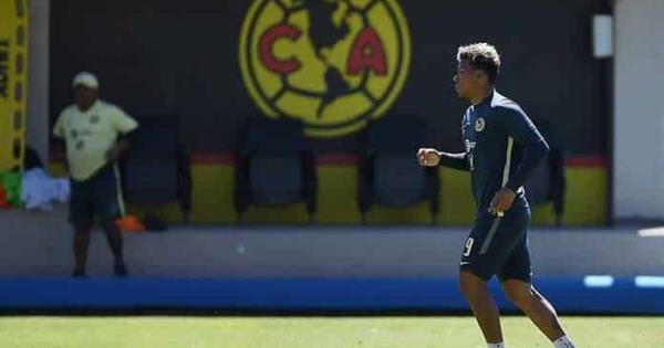 Colombia borra de su convocatoria a Roger Martínez