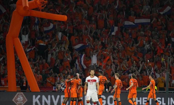 Países Bajos adopta la paridad salarial en las selecciones de futbol