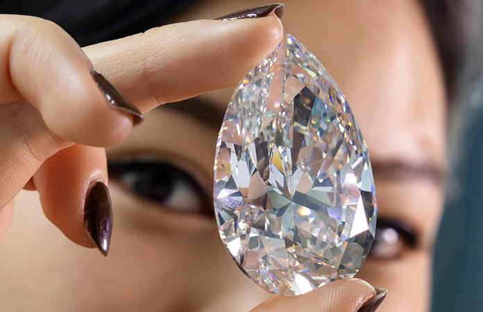 El diamante blanco más grande jamás subastado supera los 20 millones de euros