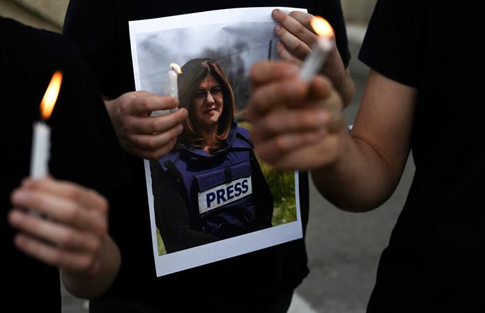 El emir de Catar culpa a Israel de matar a la periodista palestina Shireen Abu Akleh