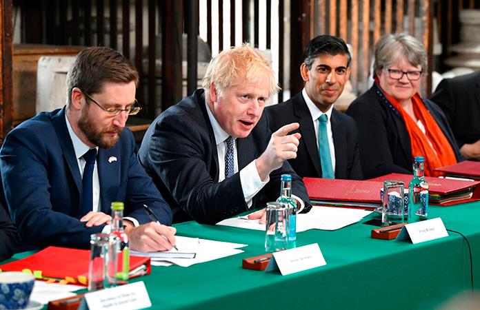 Johnson advierte que debe arreglar el problema del Protocolo norirlandés