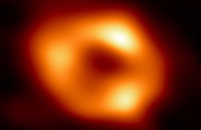 Captan primera imagen del agujero negro en el centro de la la Vía Láctea
