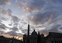 Vaticano airea trapos sucios en torno a propiedad en Londres