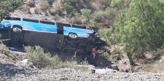 Vuelca autobús con migrantes en Mexquitic; hay al menos seis muertos y 12 heridos
