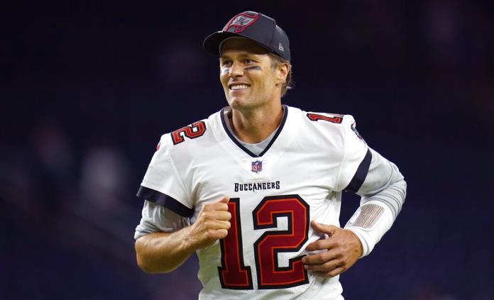 La NFL suspende un año al dueño de Dolphins por contactos con Brady