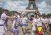 El madridismo asalta la Torre Eiffel