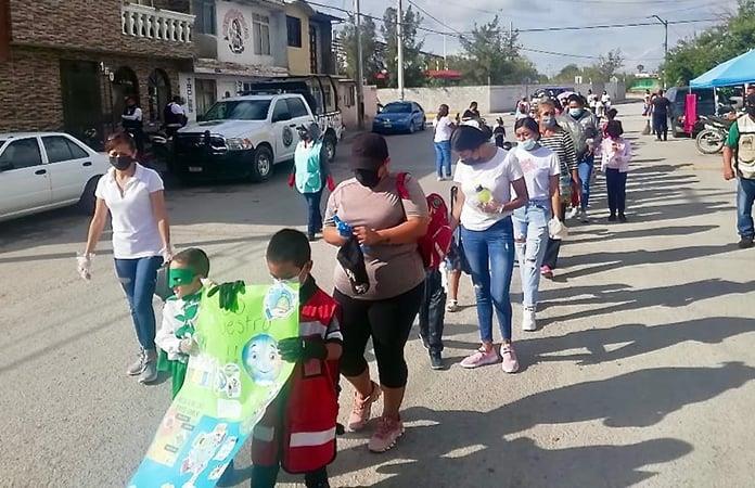 Estudiantes Realizan Jornada De Limpieza