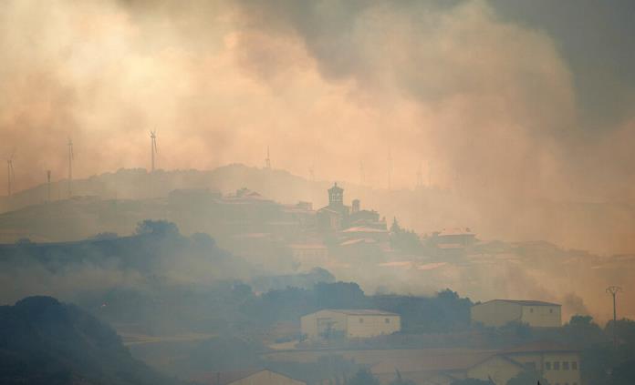 Temperaturas ayudan en lucha contra incendios en España