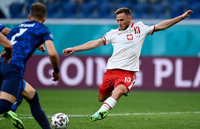 Polonia descarta al defensa Maciej Rybus del Mundial