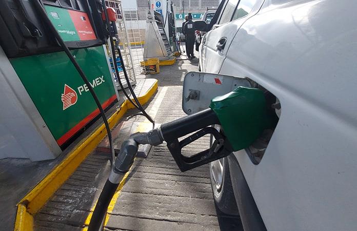Taxistas confirman falta de gasolina