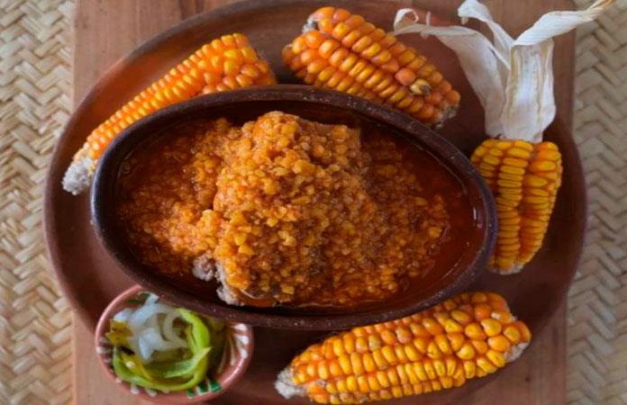Platillos tradicionales que se pueden disfrutar en la Guelaguetza