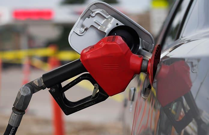Consumidores de gasolina Premium volverán a pagar IEPS