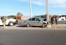 Muere conductor tras chocar contra un poste en la carretera a Matehuala