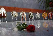 Gitanos de Rumanía conmemoran a sus antepasados asesinados por los nazis