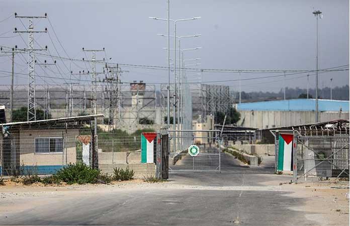 Tercer día de férreo bloqueo israelí amenaza la electricidad de Gaza