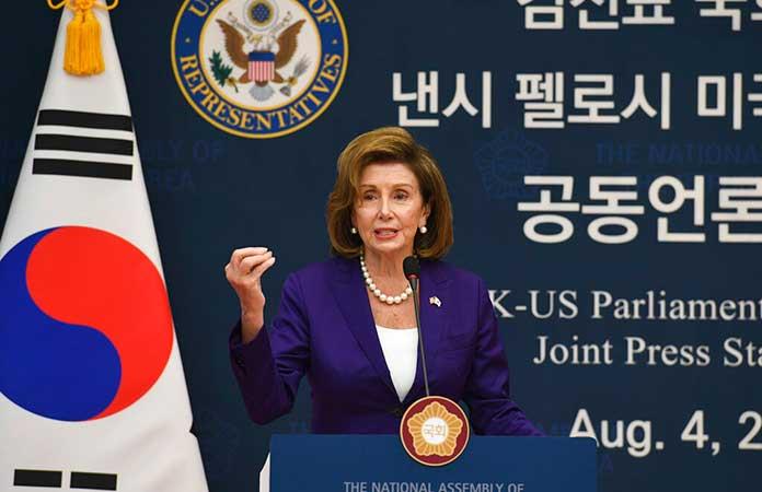 Desde Seúl, Pelosi arremete ahora contra Corea del Norte