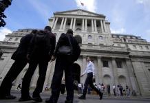 Banco central de Inglaterra prevé recesión a finales de año