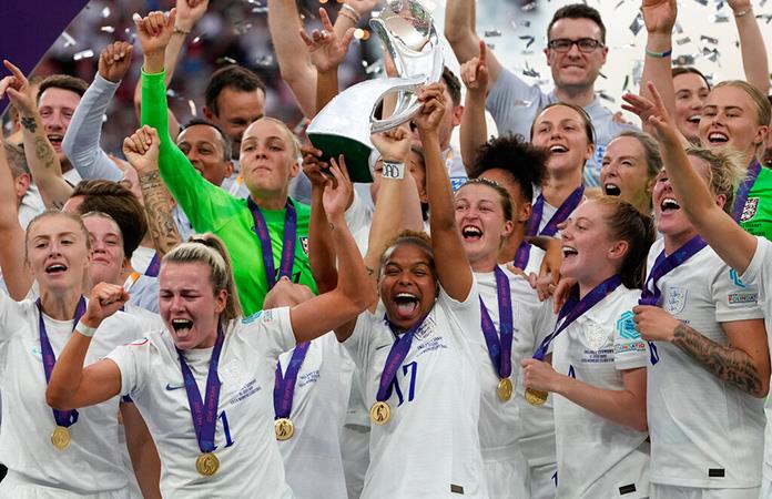Inglaterra sube al cuarto puesto del ranking femenino de FIFA, que lidera EEUU