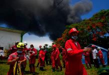 Cuba confirma que coordina con EEUU ayuda para sofocar incendio