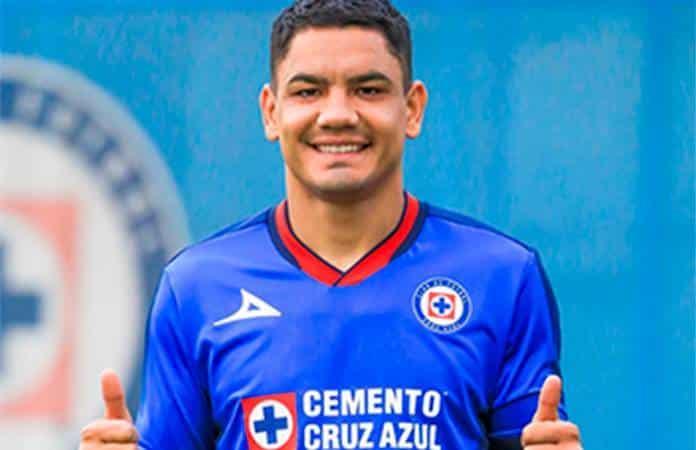 Cruz Azul Anuncia A Toro Fern Ndez De Manera Oficial