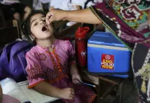 Campaña de vacunación contra la polio en Pakistán