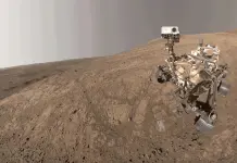 Explorador de Marte se toma un selfie mientras pasa torbellino Explorador de Marte se toma un selfie mientras pasa torbellino